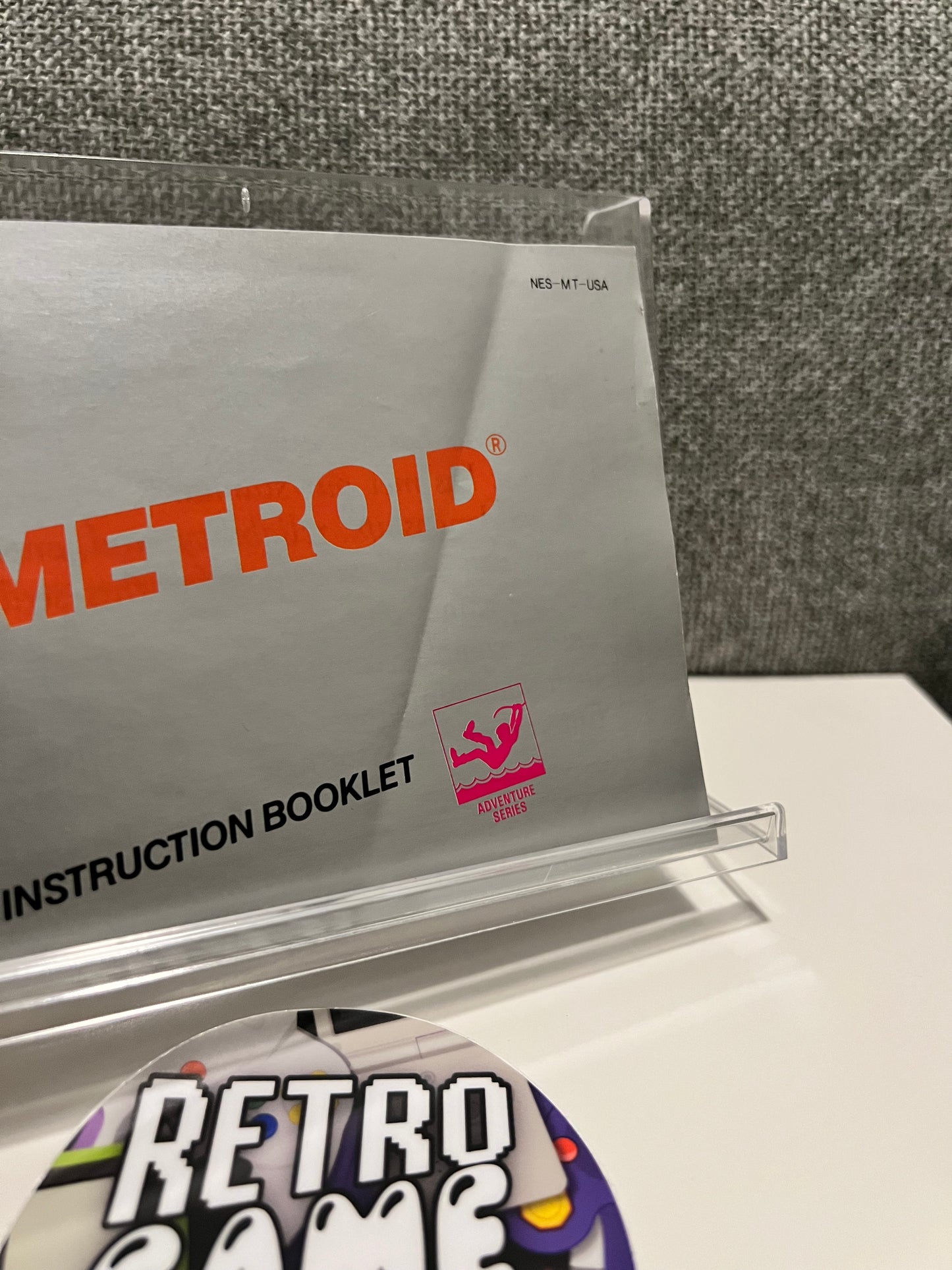 Metroid Grey Label with Manual (NES)