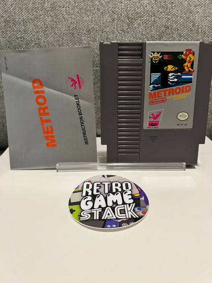 Metroid Grey Label with Manual (NES)